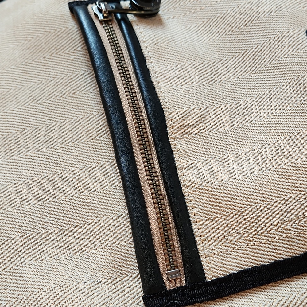 Kipling Tan With Black Accents Shoulder Bag - Picture 16 of 16